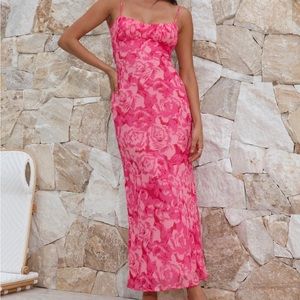 Hello Molly FEELING LOVED MAXI DRESS PINK
